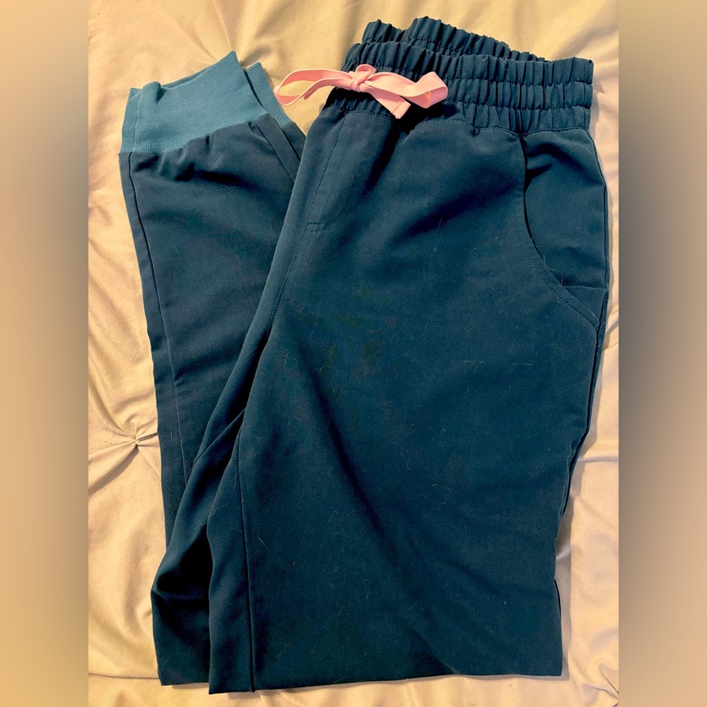 Figs Caribbean Blue Jogger Scrub Pants Women’s Small